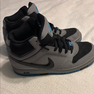 Nike Air Men's Grey and Black Shoes